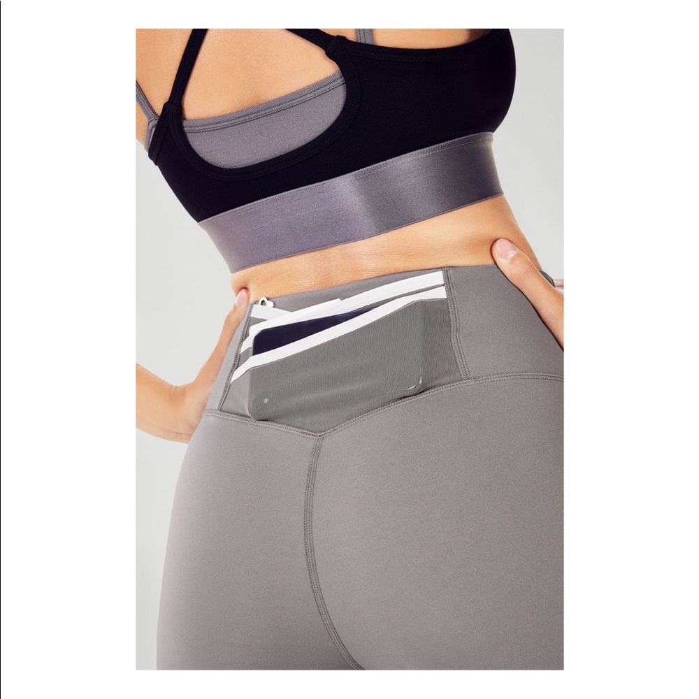 Trinity High-Waisted Pocket Legging - Picture 2 of 3